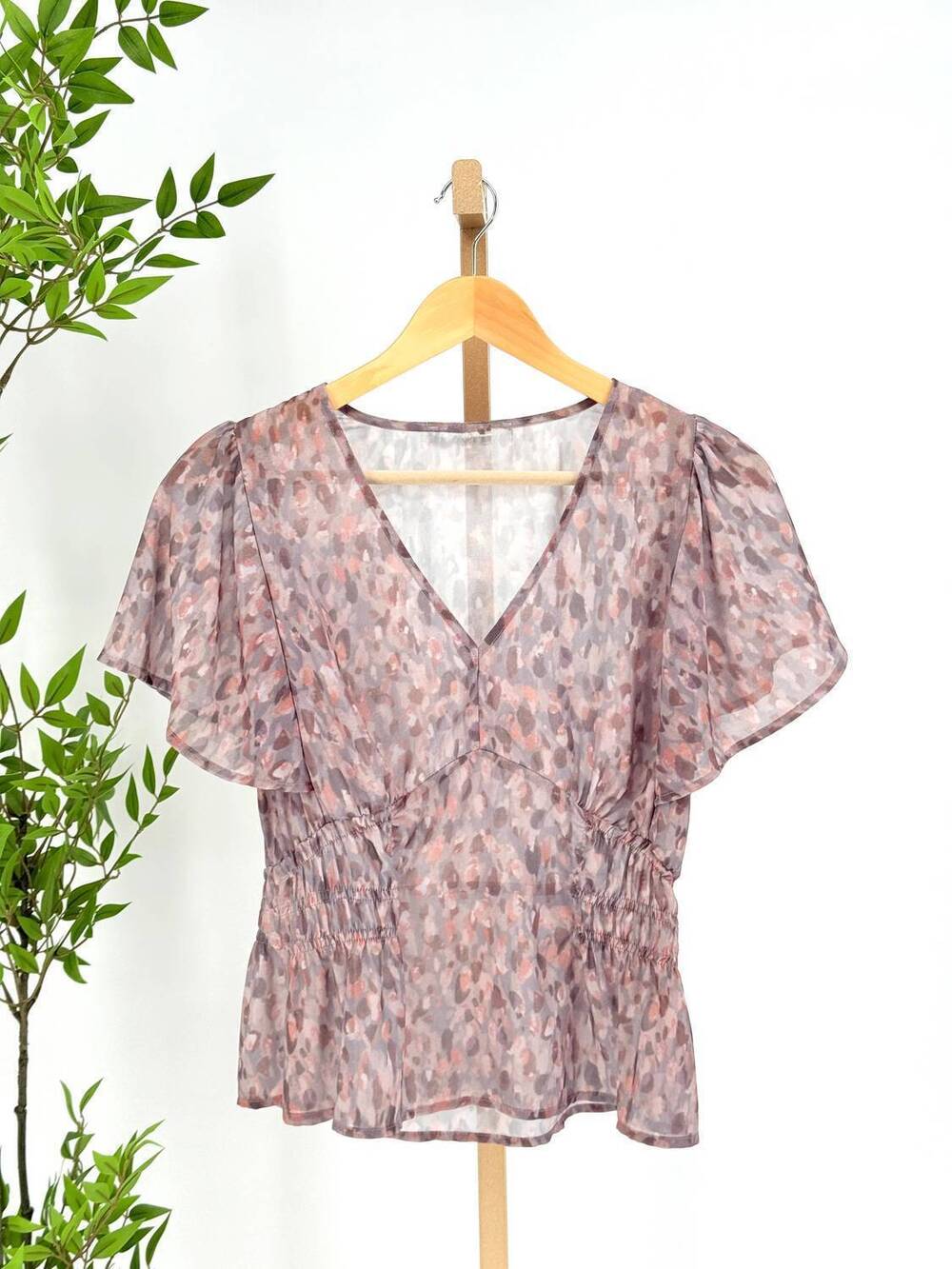 NEW DEX CLOTHING women's dot waist top in brushstroke